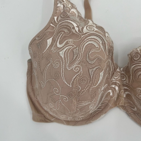 Playtex 36DD Nude Embroidered Underwire Bra - Picture 3 of 8